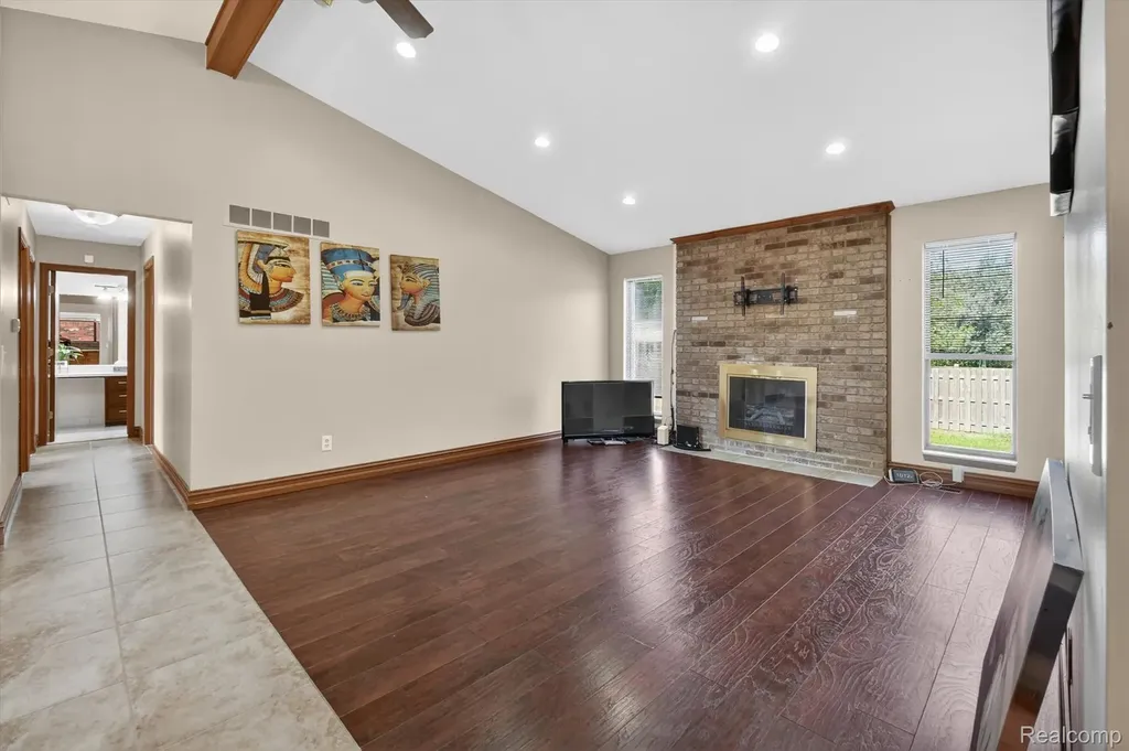 43325 Nebel Trail Clinton Charter Township MI 48038