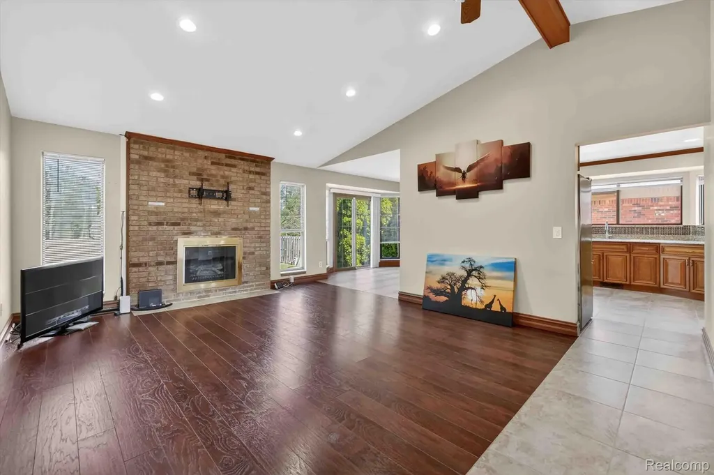 43325 Nebel Trail Clinton Charter Township MI 48038