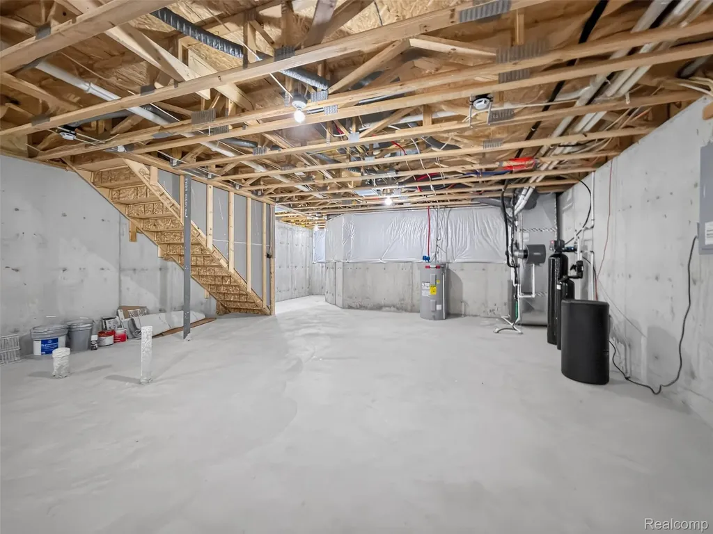 1673 Addison Circle Commerce Charter Township MI 48390