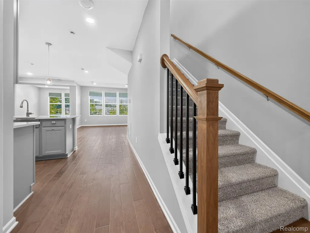 1673 Addison Circle Commerce Charter Township MI 48390