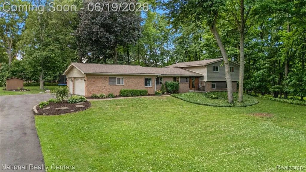21201 E Chigwidden Street Northville City MI 48167