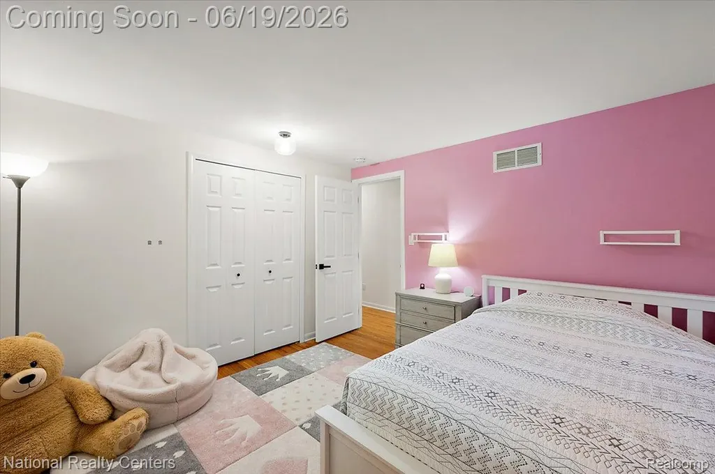 21201 E Chigwidden Street Northville City MI 48167