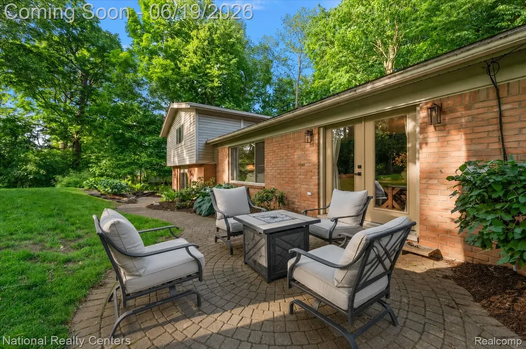 21201 E Chigwidden Street Northville City MI 48167