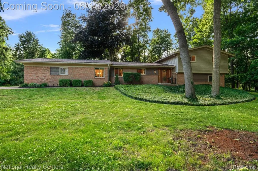 21201 E Chigwidden Street Northville City MI 48167