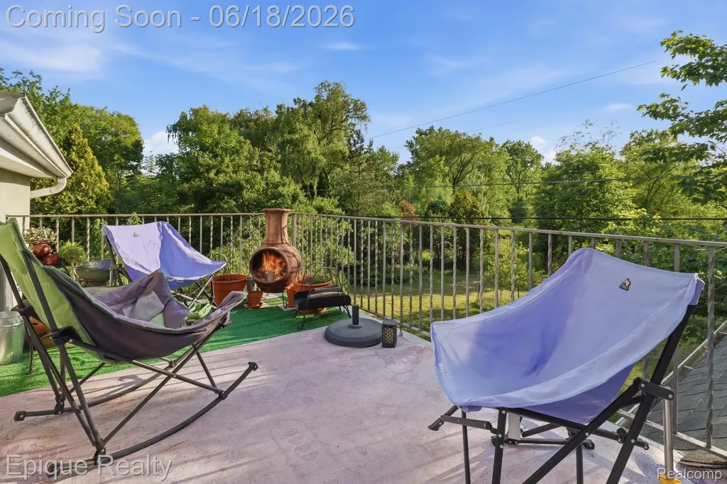 21085 Metroview Road Farmington Hills City MI 48335