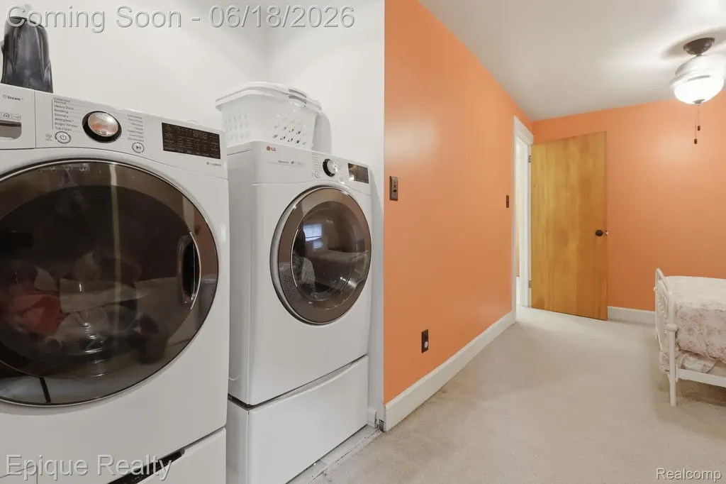 21085 Metroview Road Farmington Hills City MI 48335