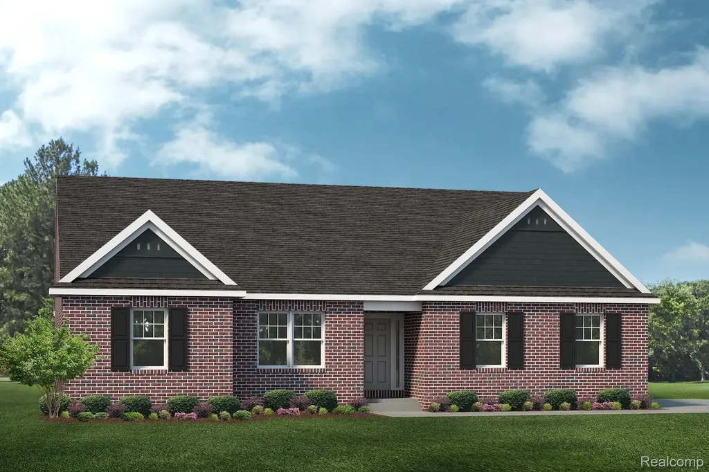 South Lyon City MI, 26643 Triple Crown Court