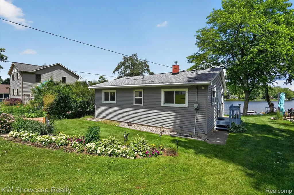 5854 Bullard Road Hartland Township MI 48430