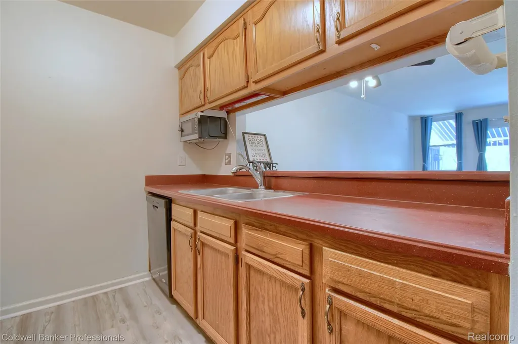38351 Warner Farms Drive S Westland City MI 48185