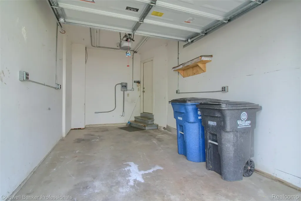 38351 Warner Farms Drive S Westland City MI 48185