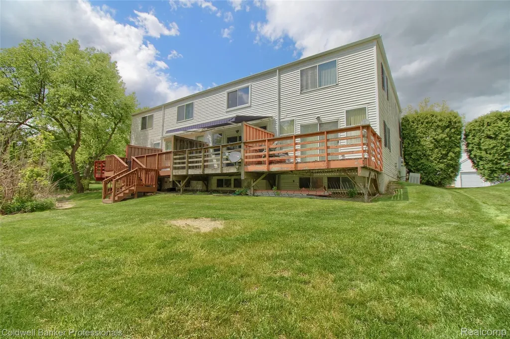 38351 Warner Farms Drive S Westland City MI 48185