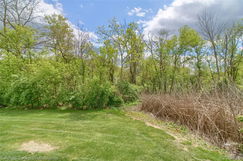 38351 Warner Farms Drive S Westland City MI 48185