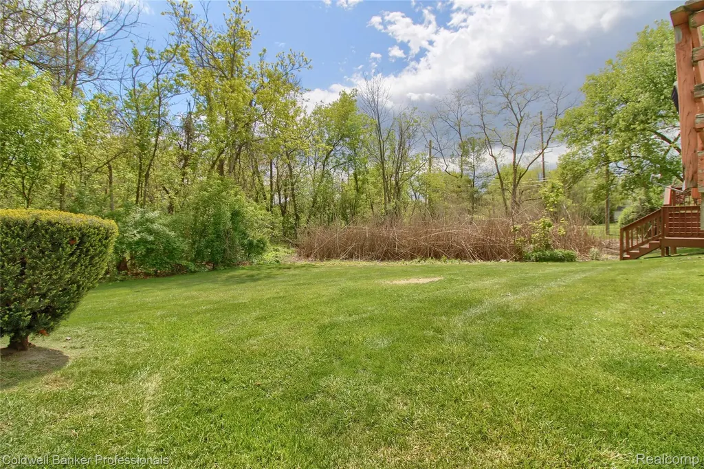 38351 Warner Farms Drive S Westland City MI 48185