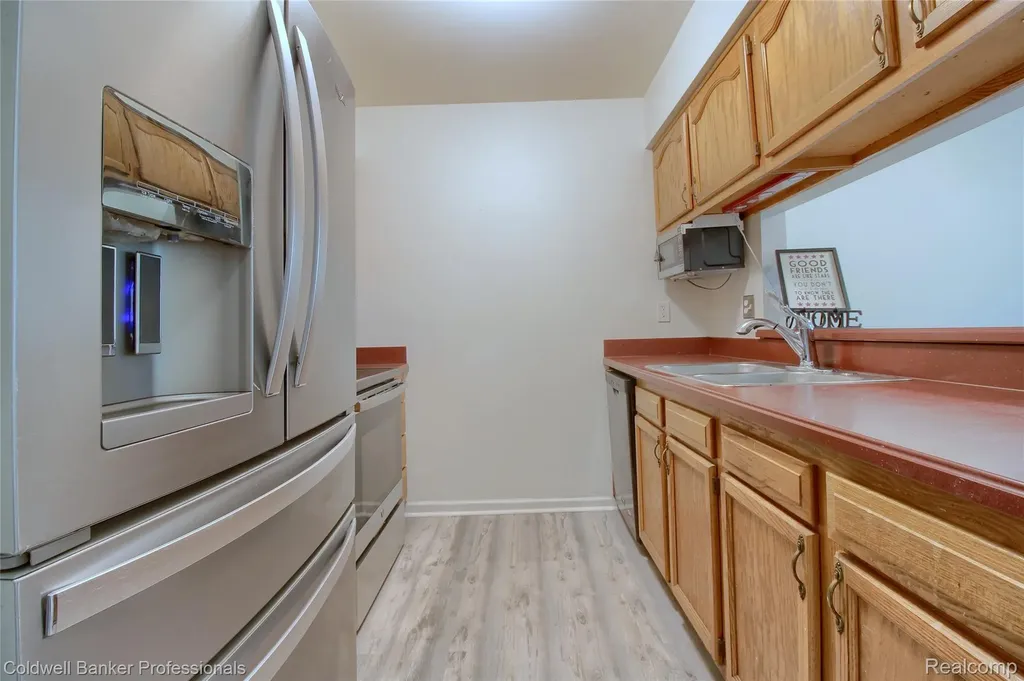 38351 Warner Farms Drive S Westland City MI 48185