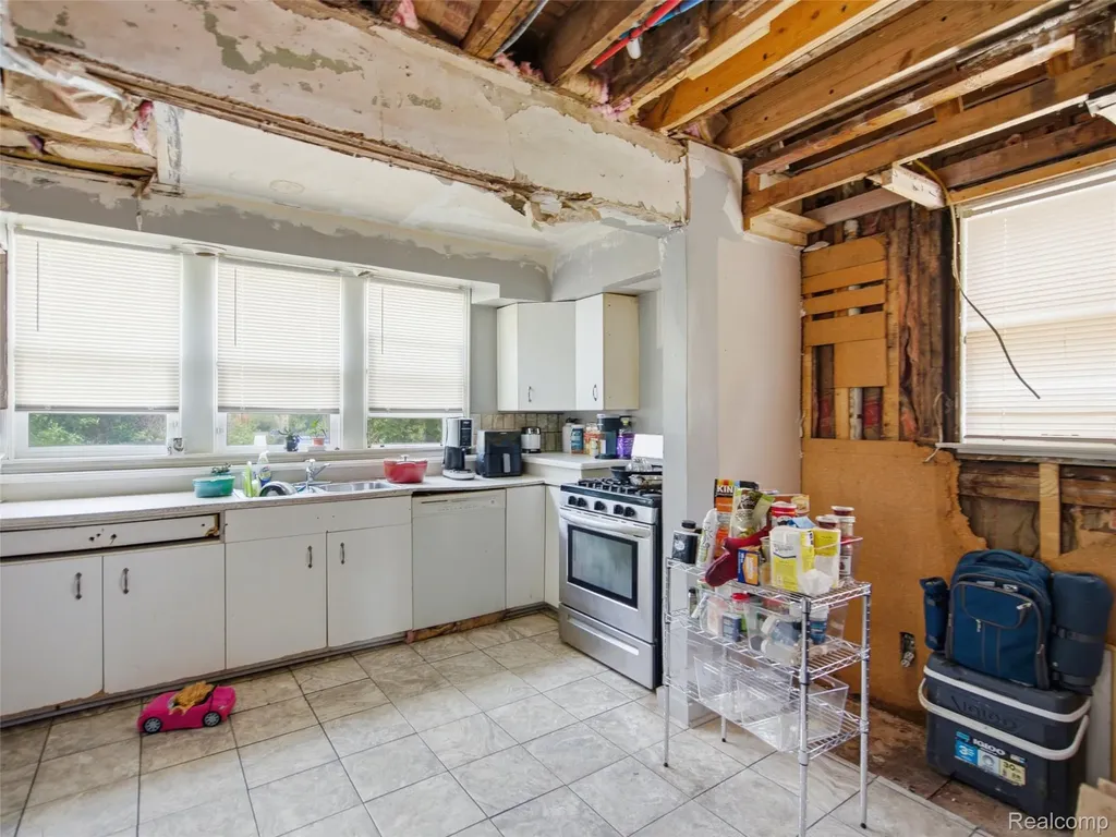 14417 Mettetal Street Detroit City MI 48227