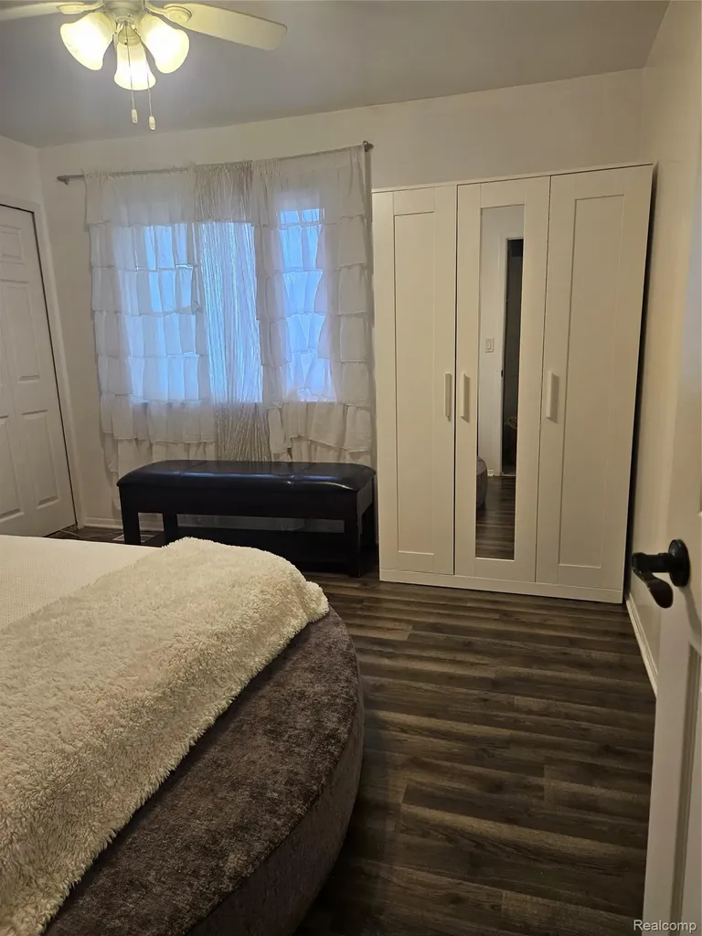 25470 Quarter Deck Street Harrison Charter Township MI 48045