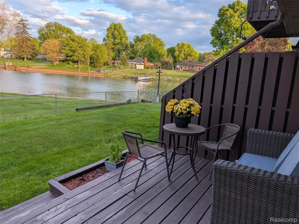 25470 Quarter Deck Street Harrison Charter Township MI 48045