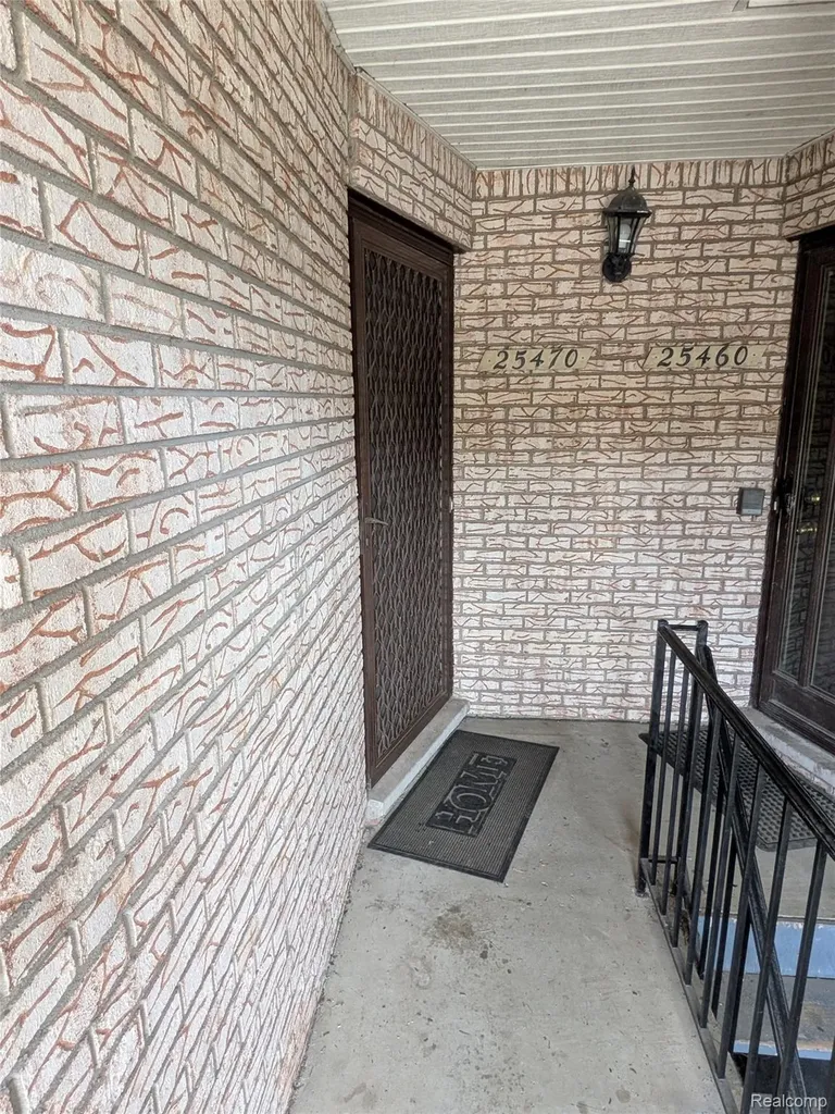25470 Quarter Deck Street Harrison Charter Township MI 48045