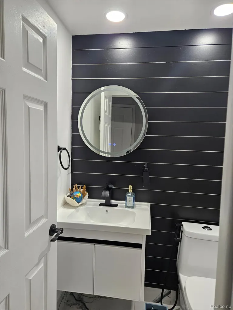 25470 Quarter Deck Street Harrison Charter Township MI 48045