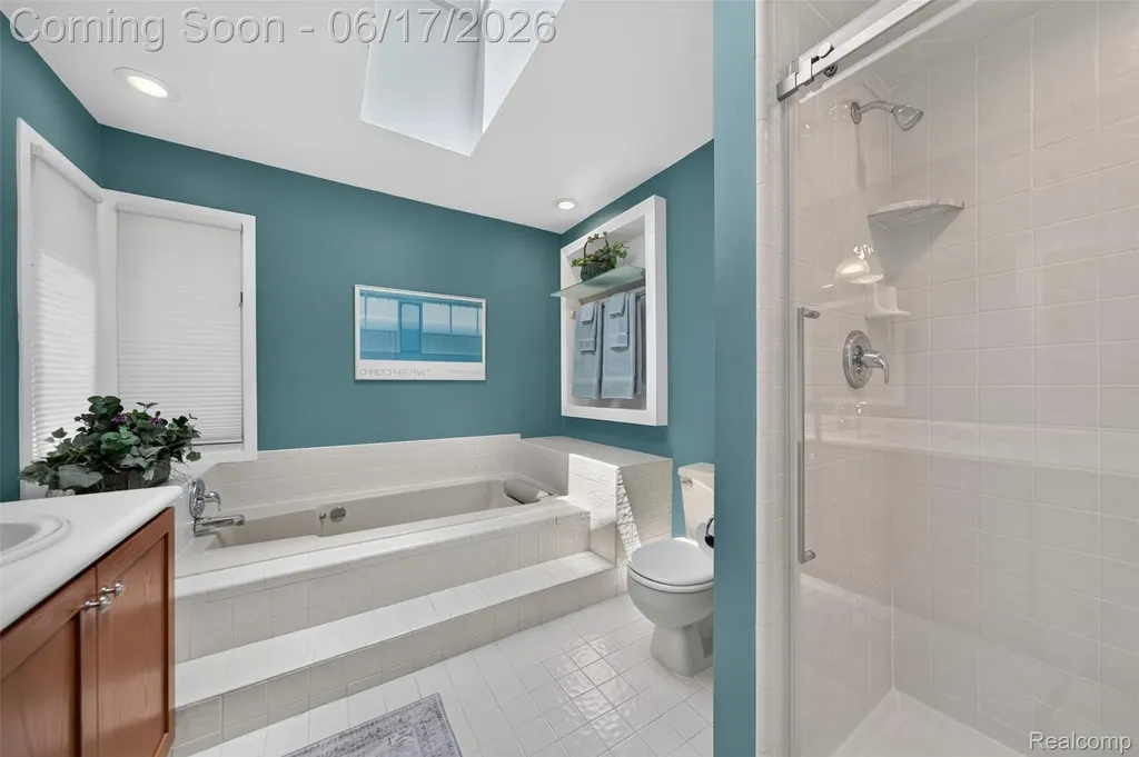 1236 Chaffer Drive Rochester Hills City MI 48306