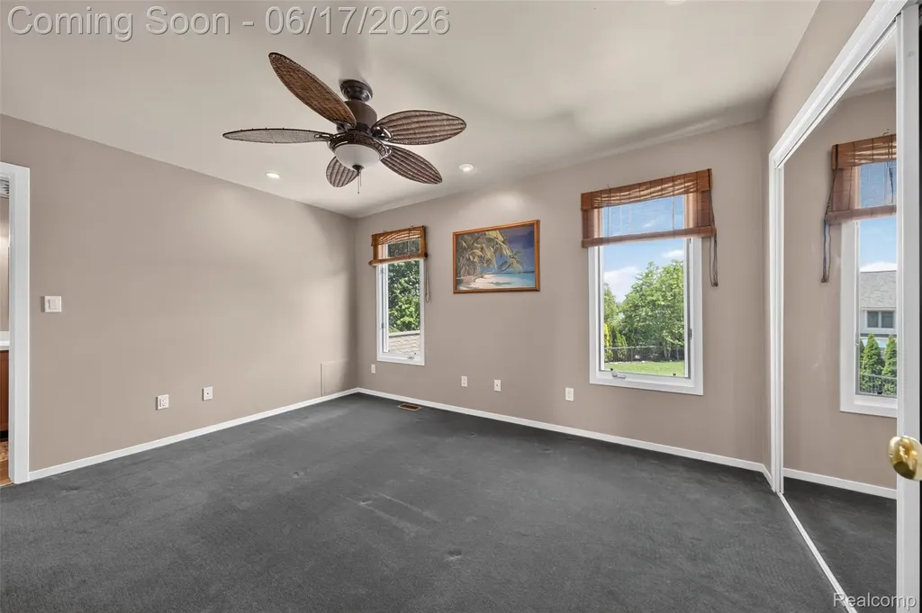 1236 Chaffer Drive Rochester Hills City MI 48306