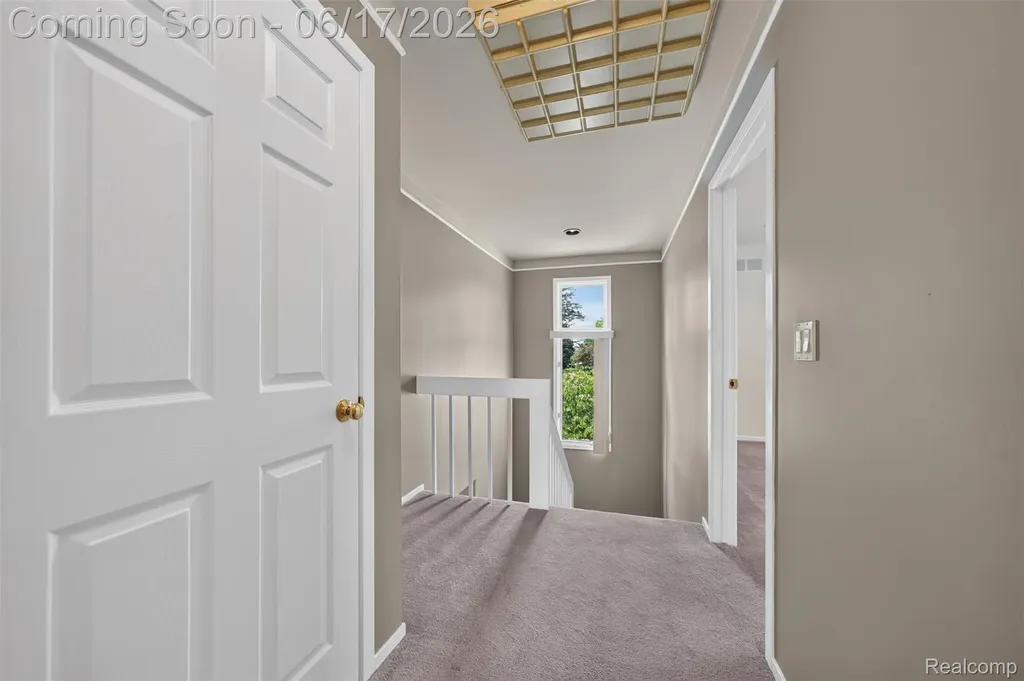 1236 Chaffer Drive Rochester Hills City MI 48306