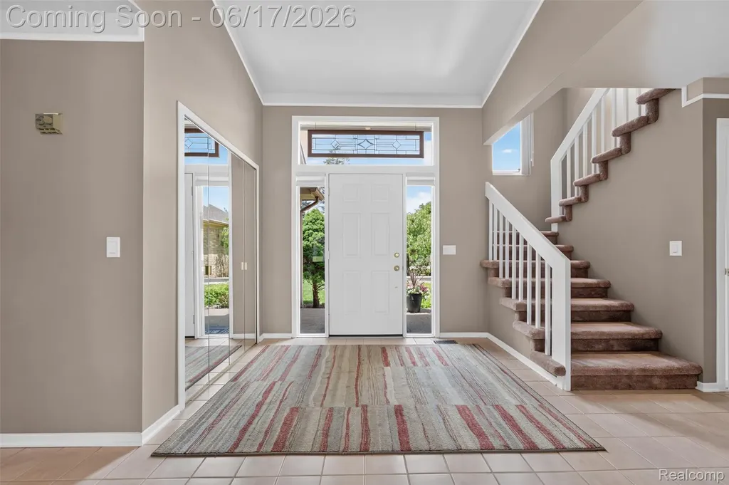 1236 Chaffer Drive Rochester Hills City MI 48306