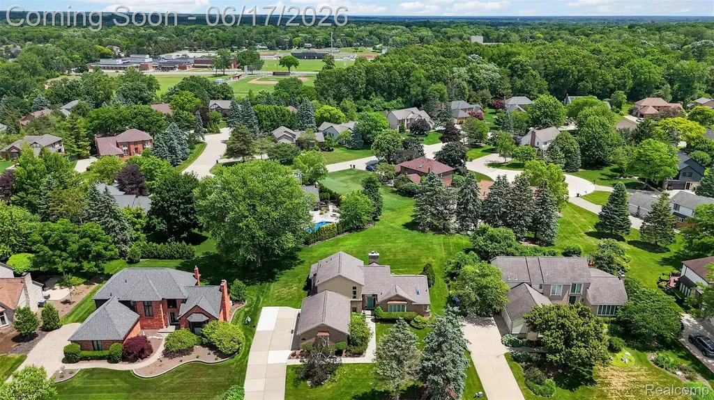 1236 Chaffer Drive Rochester Hills City MI 48306
