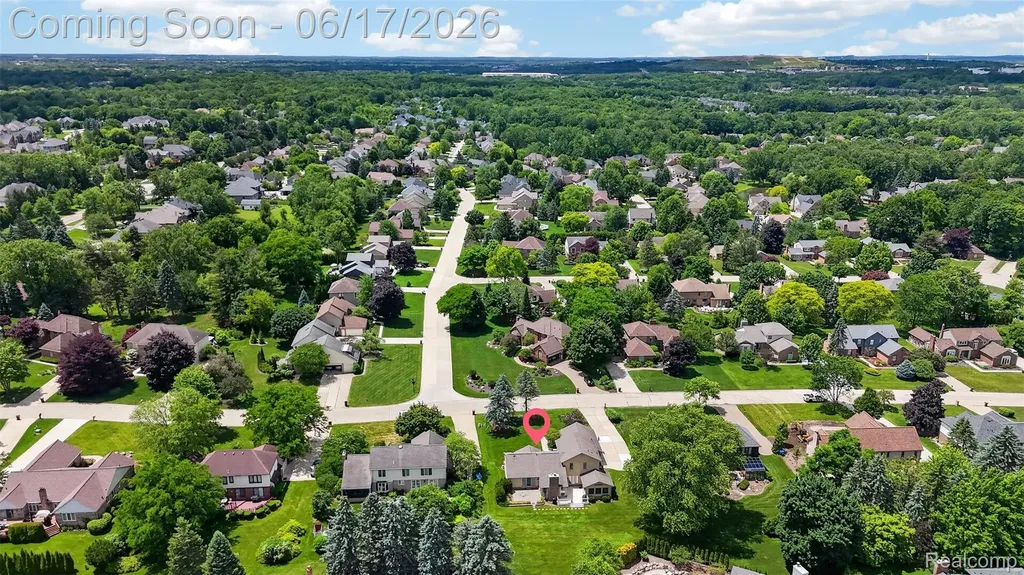 1236 Chaffer Drive Rochester Hills City MI 48306