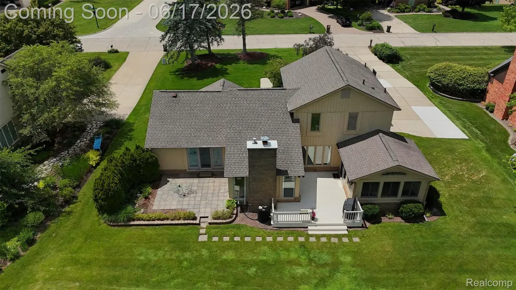1236 Chaffer Drive Rochester Hills City MI 48306