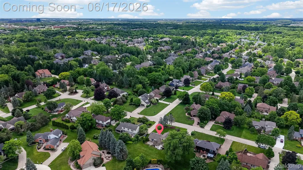 1236 Chaffer Drive Rochester Hills City MI 48306