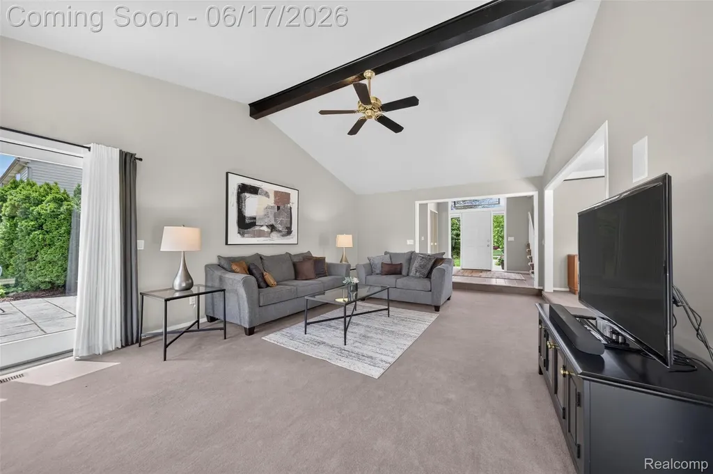 1236 Chaffer Drive Rochester Hills City MI 48306