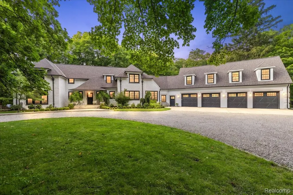 31505 Kennoway Court Beverly Hills Village MI 48025