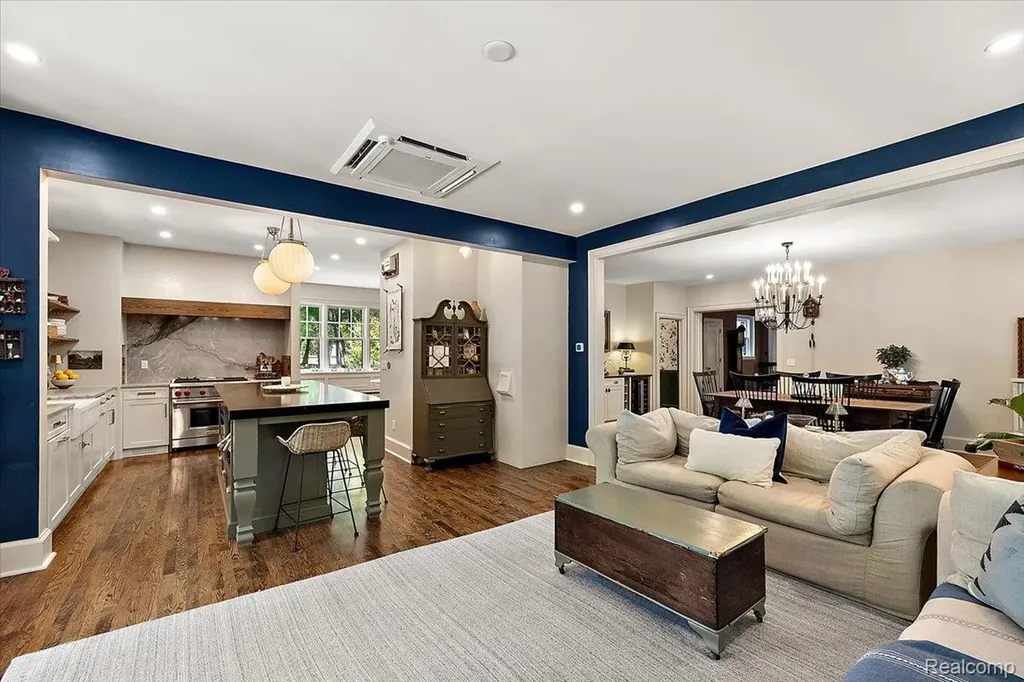 31505 Kennoway Court Beverly Hills Village MI 48025
