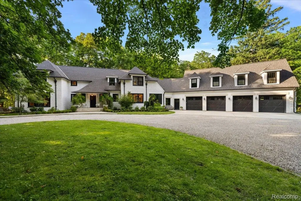 31505 Kennoway Court Beverly Hills Village MI 48025