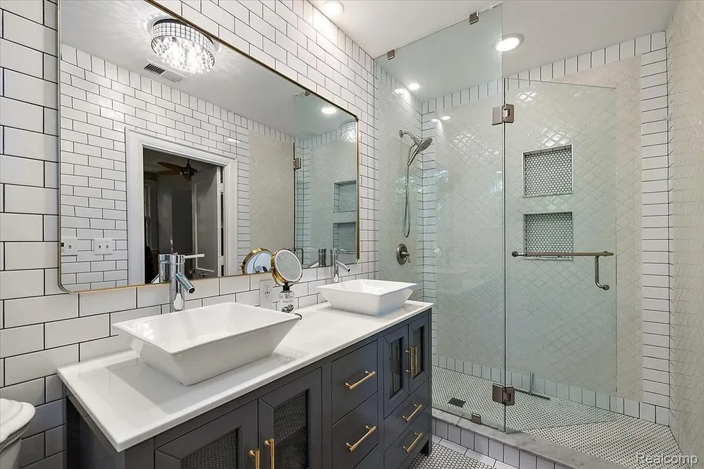 31505 Kennoway Court Beverly Hills Village MI 48025