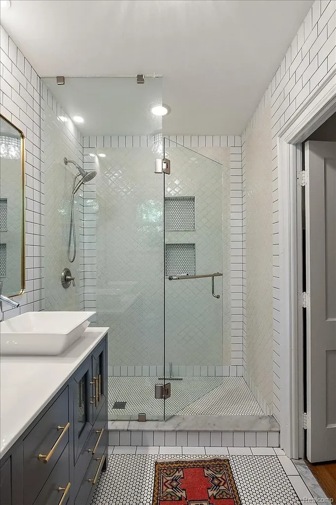 31505 Kennoway Court Beverly Hills Village MI 48025