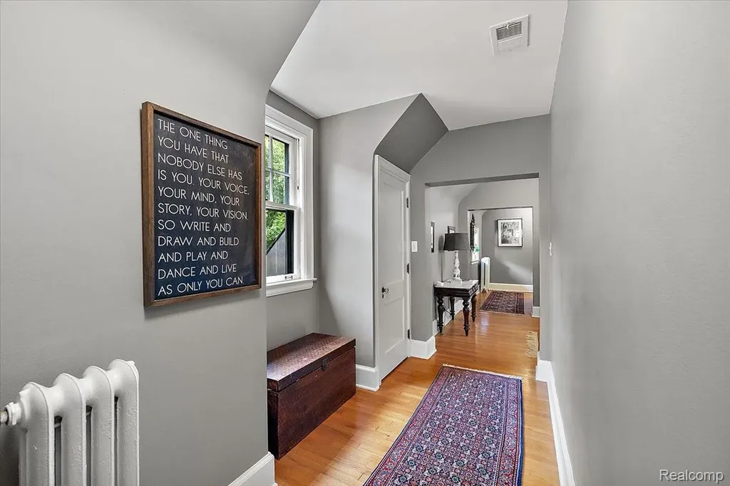 31505 Kennoway Court Beverly Hills Village MI 48025