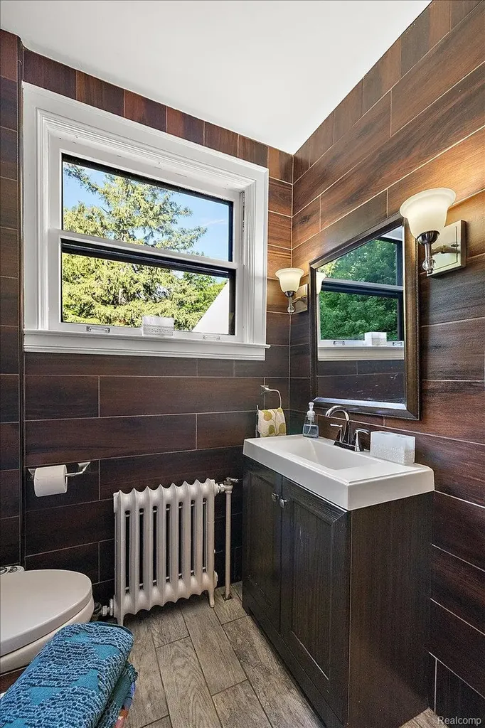 31505 Kennoway Court Beverly Hills Village MI 48025