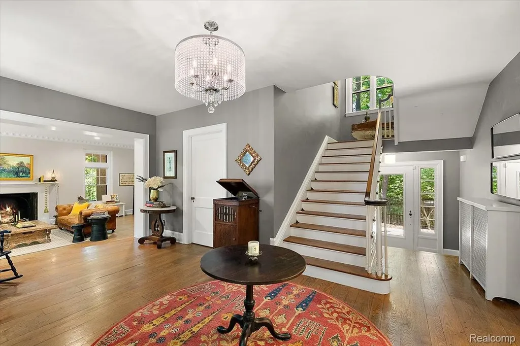 31505 Kennoway Court Beverly Hills Village MI 48025