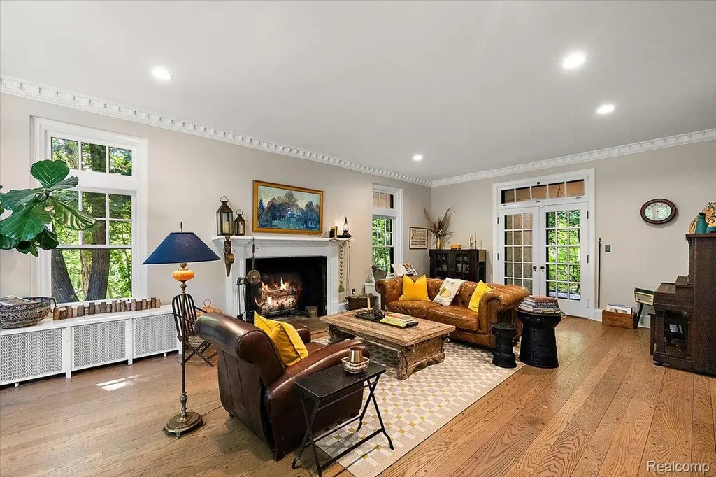 31505 Kennoway Court Beverly Hills Village MI 48025