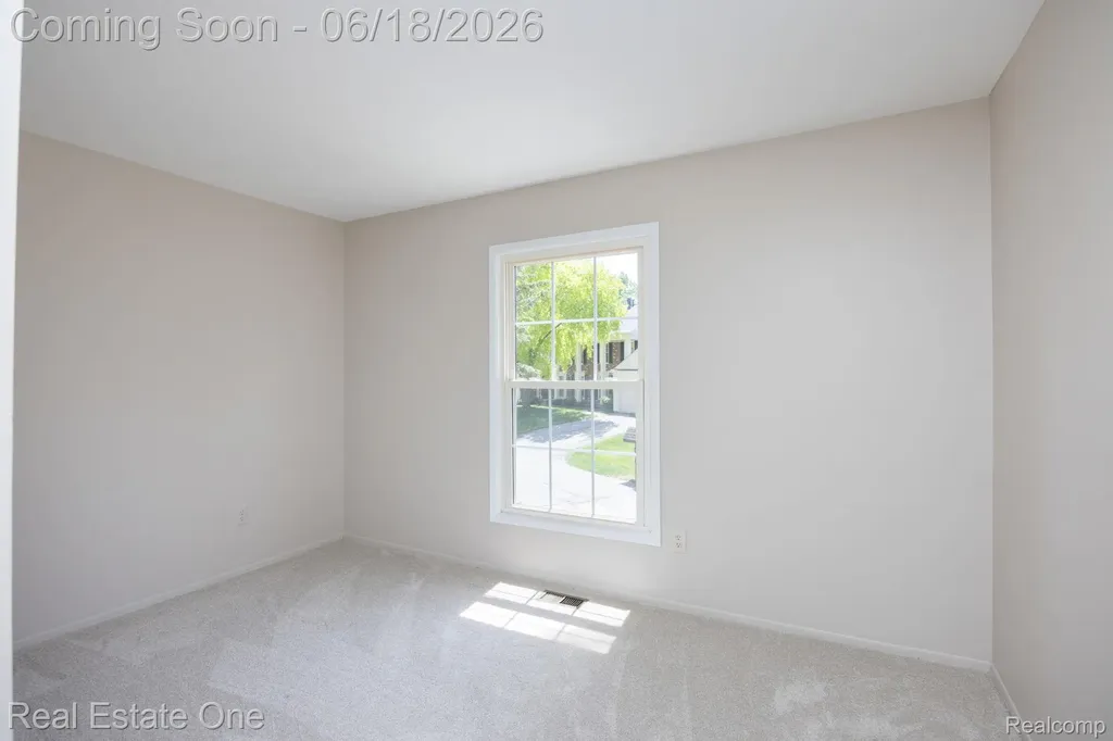 1534 Hidden Valley Lane Rochester Hills City MI 48306