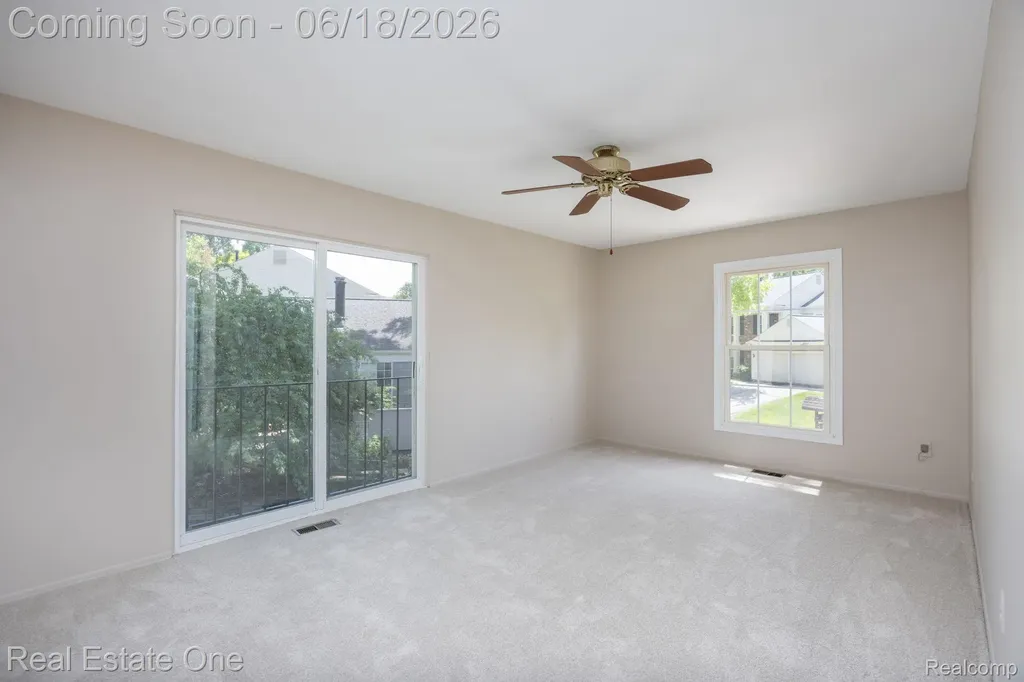 1534 Hidden Valley Lane Rochester Hills City MI 48306