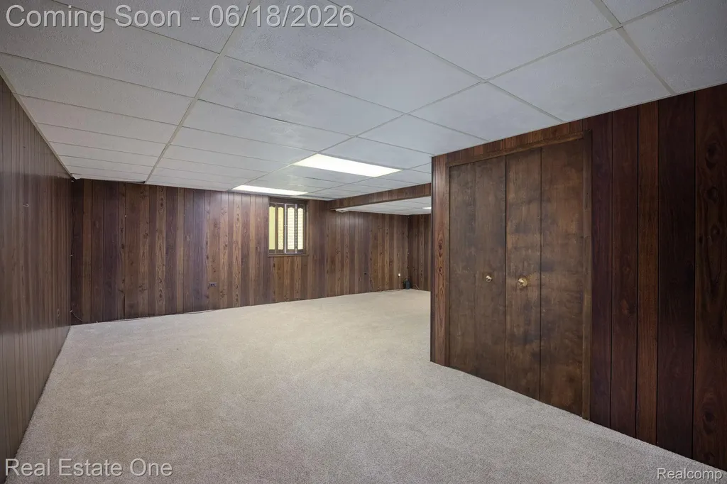 1534 Hidden Valley Lane Rochester Hills City MI 48306