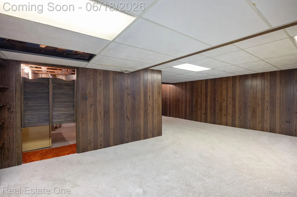 1534 Hidden Valley Lane Rochester Hills City MI 48306