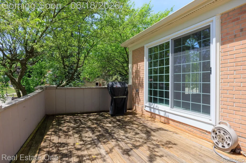 1534 Hidden Valley Lane Rochester Hills City MI 48306