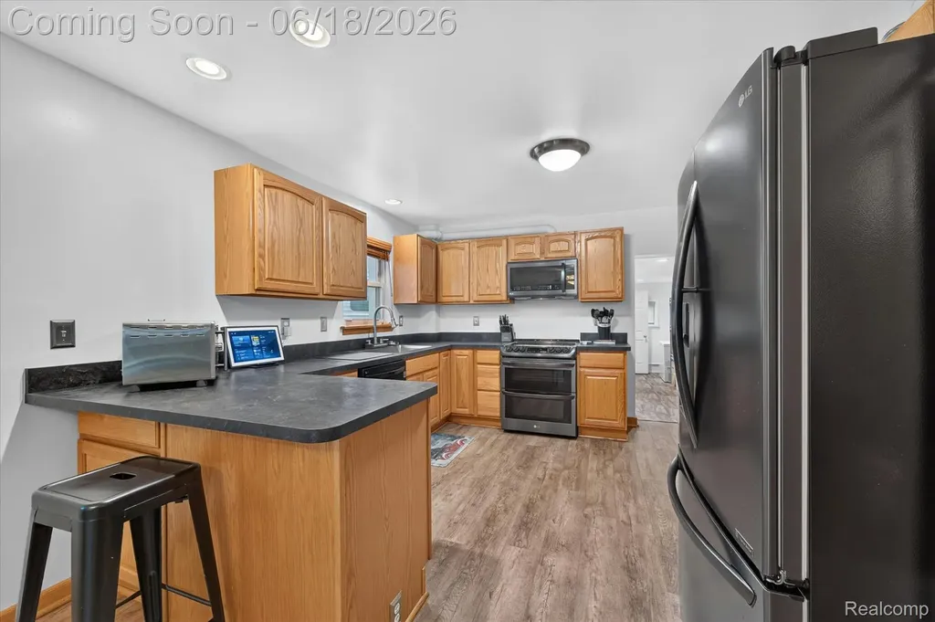 44850 Ecorse Road Van Buren Charter Township MI 48111