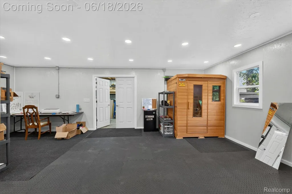 44850 Ecorse Road Van Buren Charter Township MI 48111