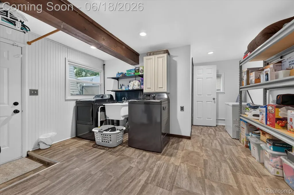 44850 Ecorse Road Van Buren Charter Township MI 48111
