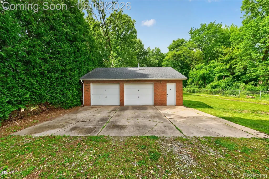 44850 Ecorse Road Van Buren Charter Township MI 48111